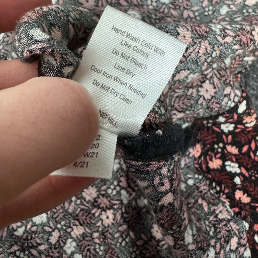 Garnet Hill Clio Button-Up Blouse Floral Black Sz 8 - Picture 8 of 8